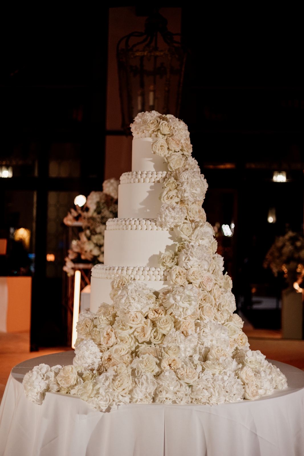 Classic 5 Tier Wedding Cake - ACCAELLE Events | Organizzazione eventi e Wedding planner