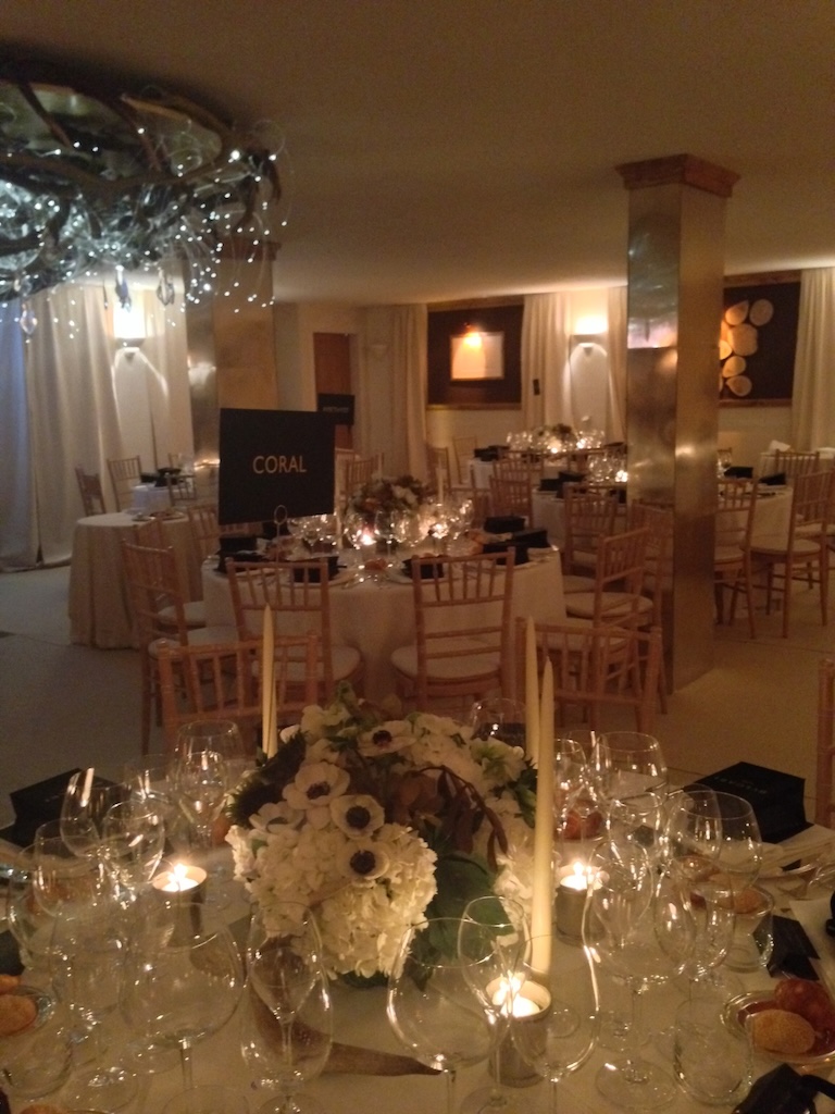 Tavoli evento Bvlgari allestiti elegantemente - ACCAELLE Events | Organizzazione eventi e Wedding planner
